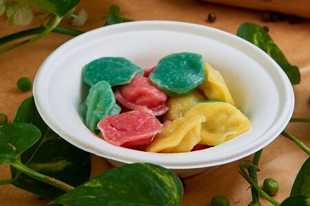 Пельмени разноцветные