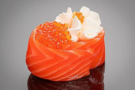 Гункан Саламон Икура