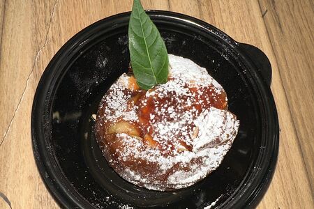 Яблоко, запечённое с мёдом и орешками