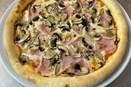 Пицца Ветчина и грибы