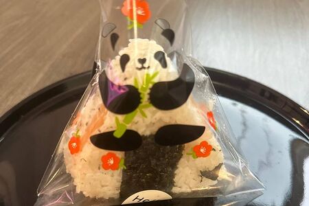 Онигири с угрем