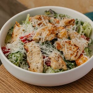 Цезарь с куриным филе