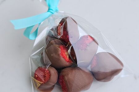 Клубника в молочном шоколаде