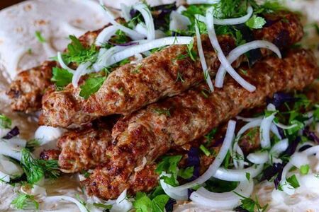 Люля-кебаб в лаваше Говядина 