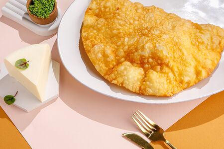 Чебурек с телятиной 