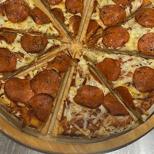 Пицца пепперони 