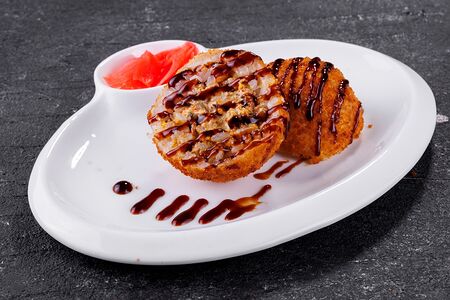 Онигири темпура с мидиями