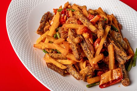 96. Стрелки чеснока с говядиной