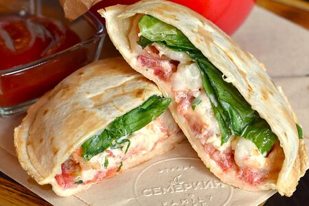 Ринг-сэндвич Цезарь с креветками