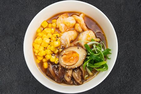 Рамен с морепродуктами