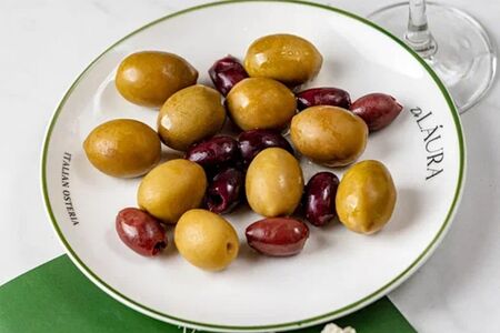 Ассорти оливок