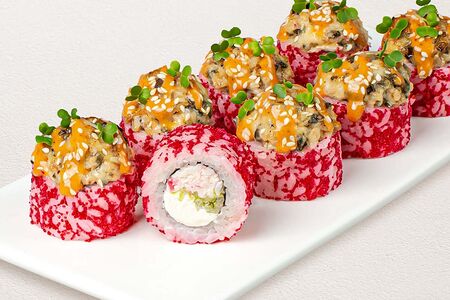 Шеф-ролл с угрем и лососем