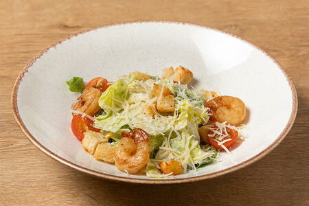 Салат Цезарь с креветками