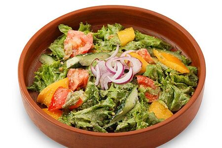 Овощной салат по-тбилисски