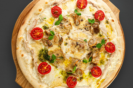 Пицца Лесные грибы с горгонзолой и цыпленком