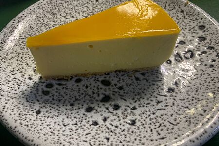 Чизкейк Манго-маракуйя