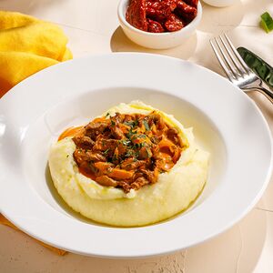 Бефстроганов с пюре