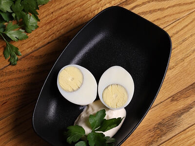 Яйцо отварное