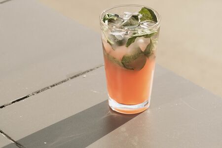 Лимонад Клубника-базилик