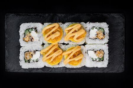 Запеченный с мидиями