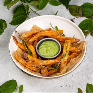 Батат фри с гуакамоле