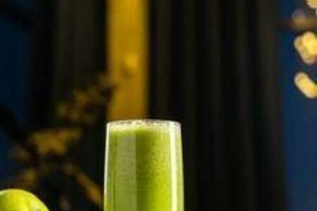 Смузи яблоко-шпинат-виноград