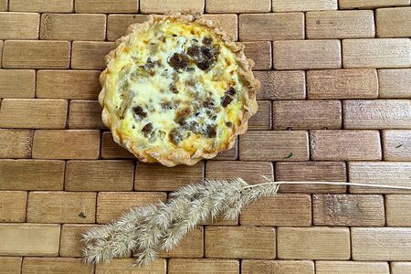 Киш с мясом