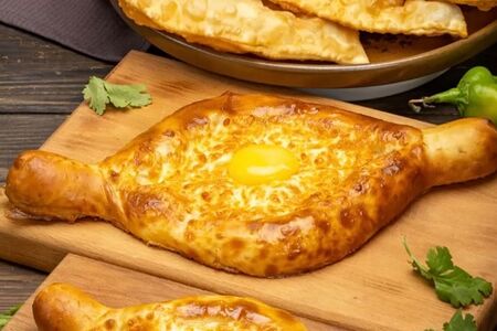 Хачапури по-аджарски