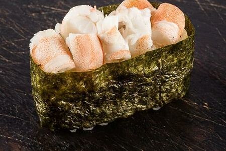 Спайси суши с креветкой