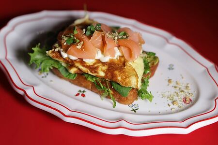 Бриошь с лососем