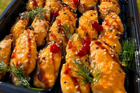 Запеченные мидии спайси (20 шт.)