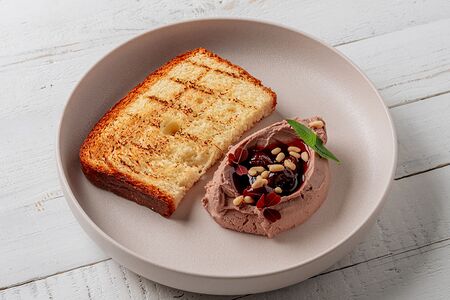 Паштет с вишневым вареньем