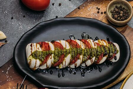 Салат Капрезе