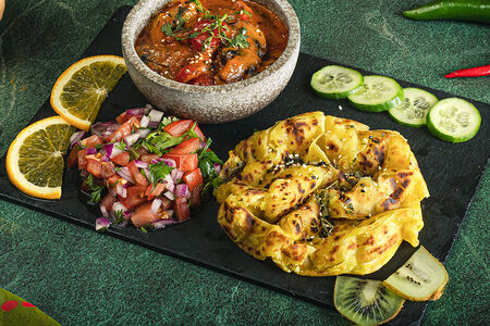 Карри Макари