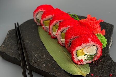 Ролл Калифорния с креветкой