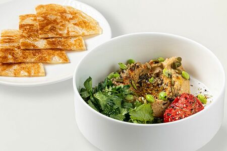 Хумус с запечённым томатом