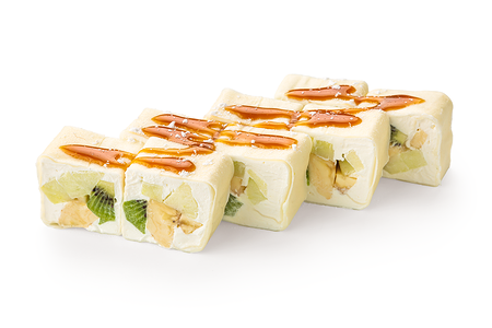 Сладкий ролл с карамельным соусом