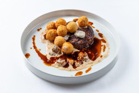 Бифштекс из мраморной говядины