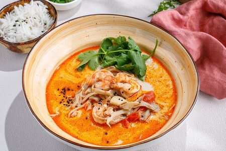Тайский острый суп