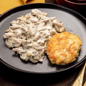 Грибной жюльен с куриным шницелем