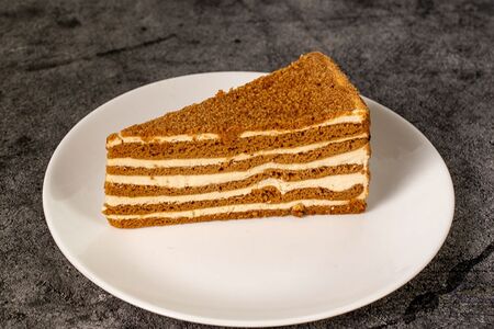 Торт Медовик