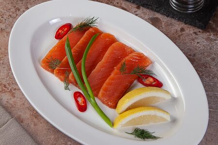 Лосось слабосоленый