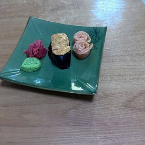 Суши Спайси эби нигири