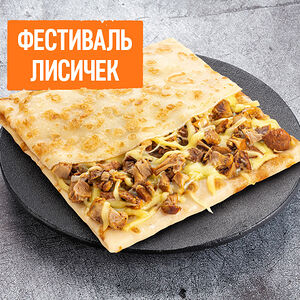 Блин с лисичками и сыром