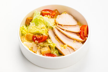 Салат Цезарь с курицей