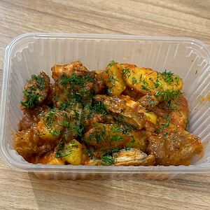 Жареная картошка с луком и свининой