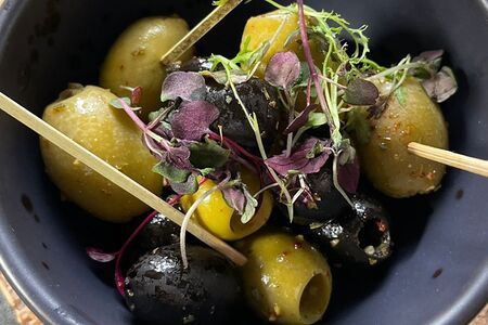 Маслины, оливки