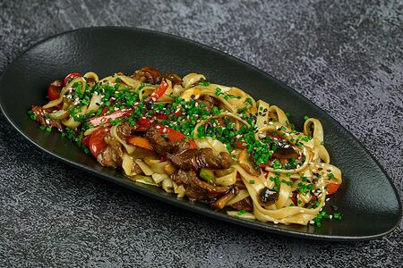 Вок с говядиной