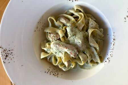 Паста с индейкой в сливочном соусе