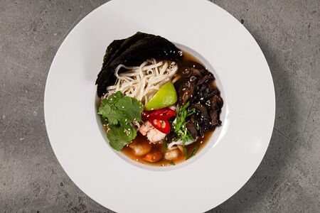 Рамен с морепродуктами